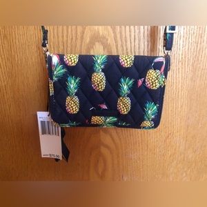 NWT Vera Bradley crossbody purse in pineapple print